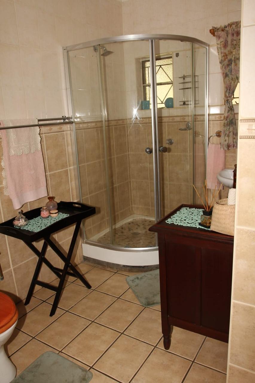 5 Bedroom Property for Sale in Stilfontein Ext 4 North West